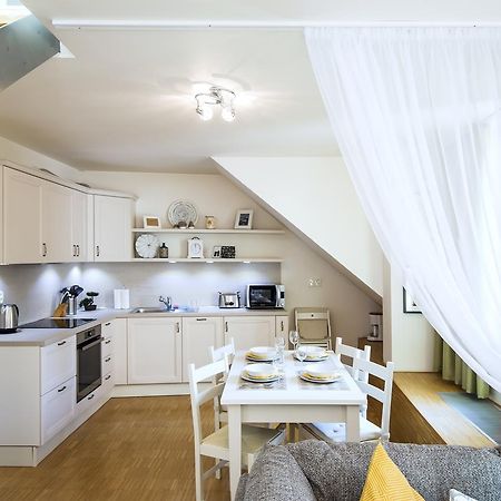 Modern Apartment Charvatova Praga Exterior foto