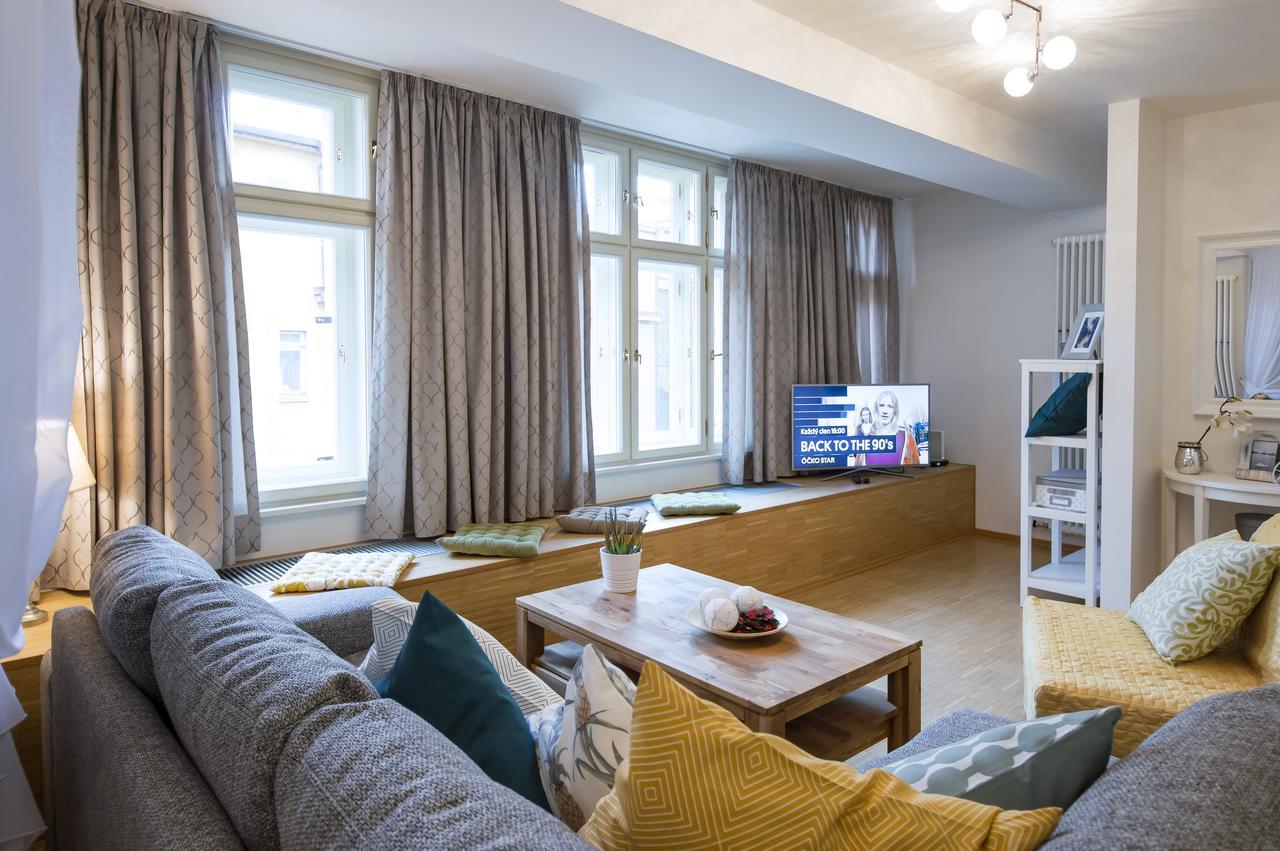 Modern Apartment Charvatova Praga Exterior foto