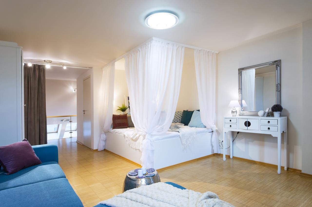 Modern Apartment Charvatova Praga Exterior foto